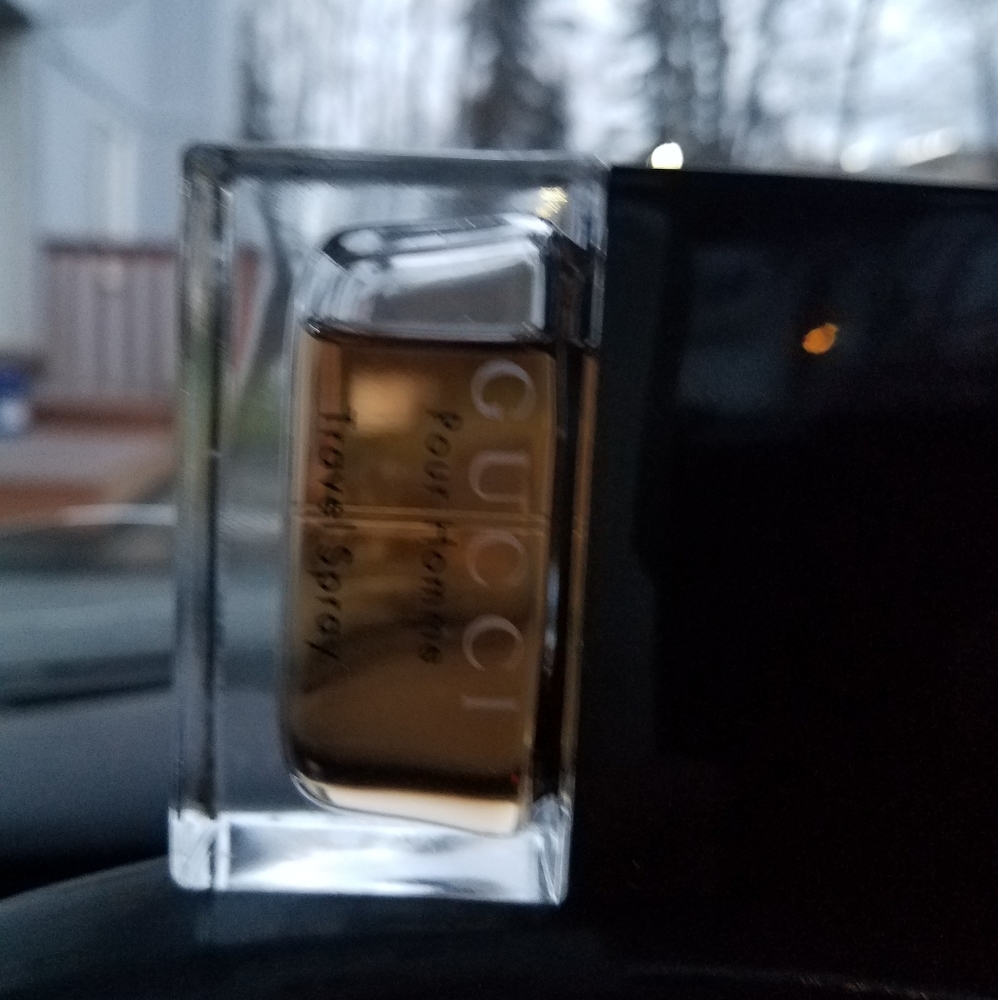 Meet your Posher, Uska